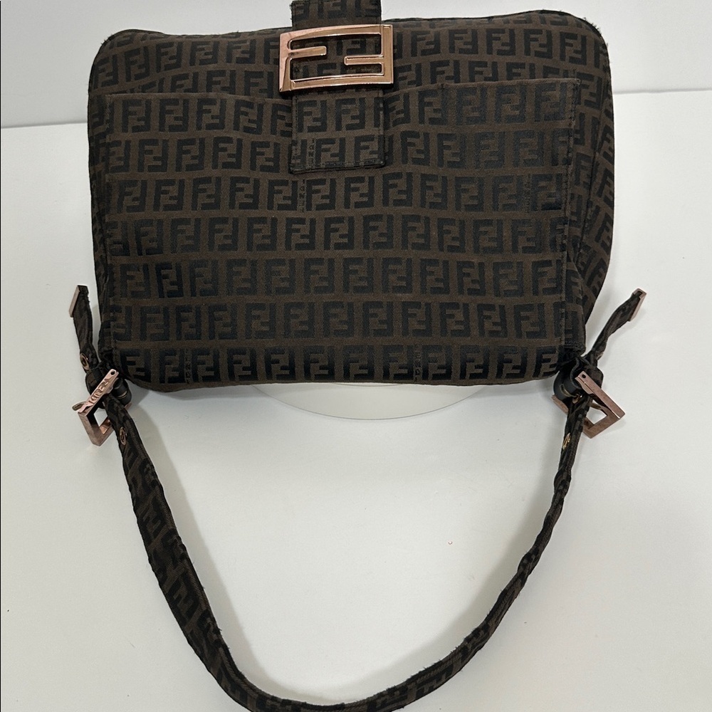 💯Authentic Fendi Mamma Baguette Bag🍀 - Picture 10 of 17